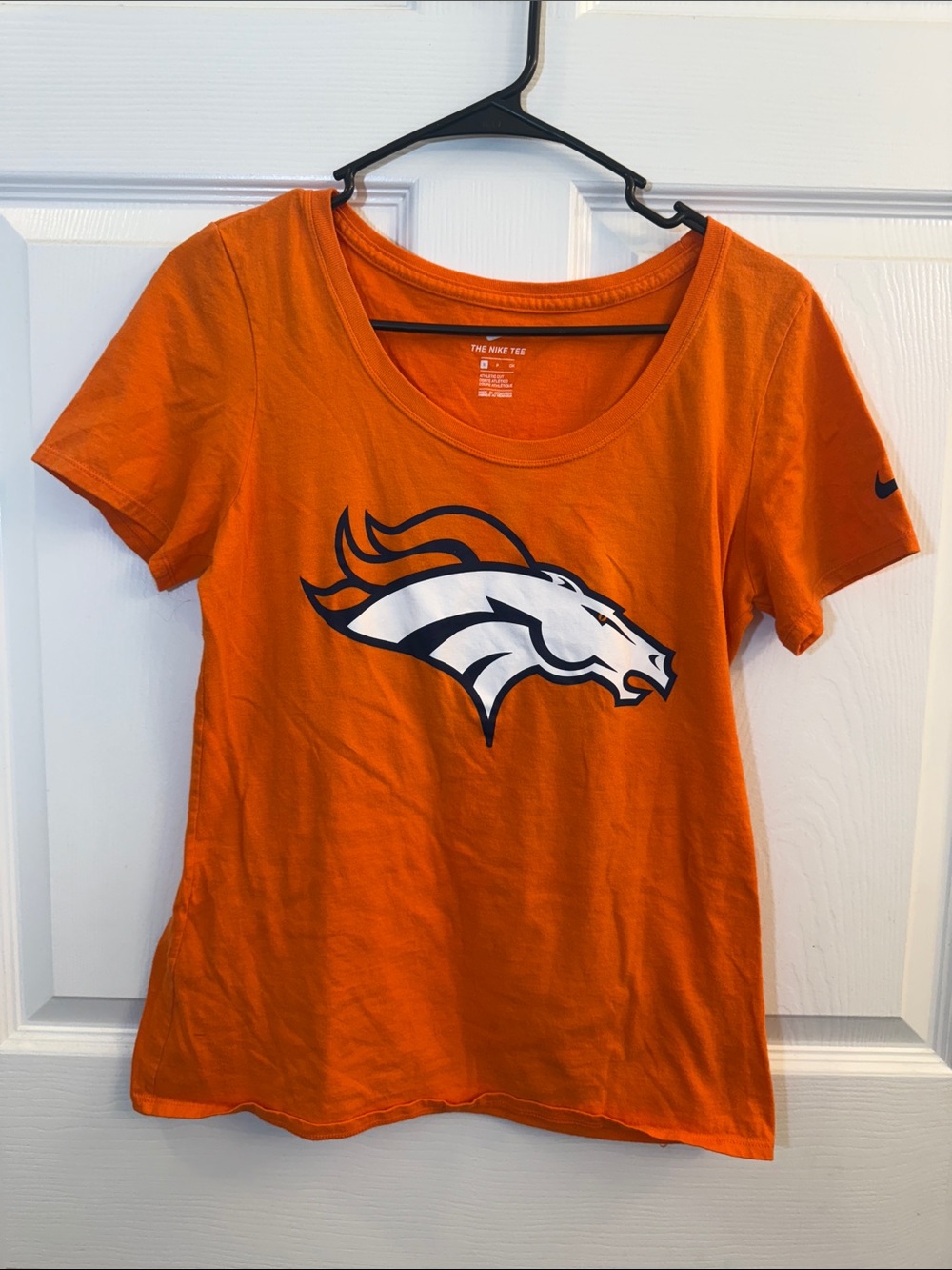 Nike Women’s Orange Denver Broncos Logo Scoop Neck Tee
